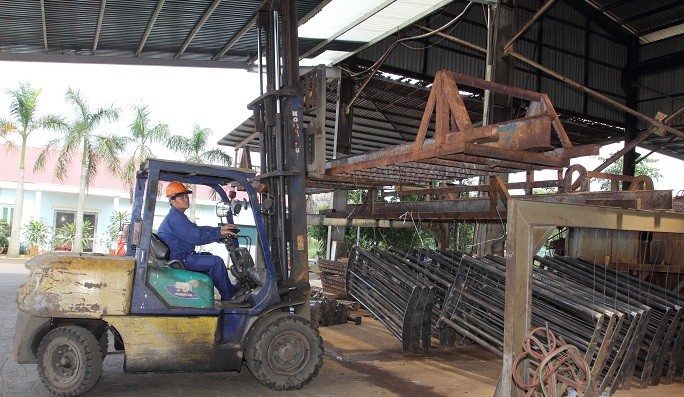 Tổ nâng hàng